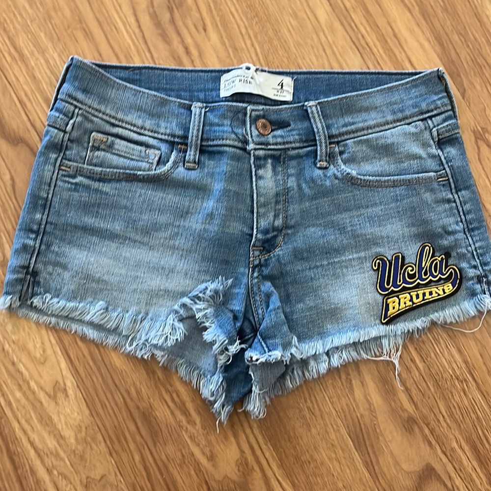 Abercrombie & Fitch Low Rise Blue Jean Shorts